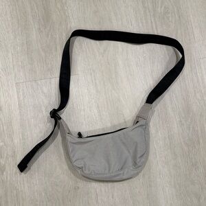 BAGGU Mini Crescent Nylon Bag